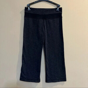 Lululemon Groove Crop Pants Leggings Heather Gray Banded Yoga Workout 4